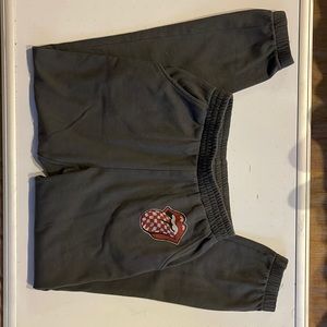 Rolling Stones gray sweatpants in XS w/a 26” inseam.  Fits loose & super soft!
